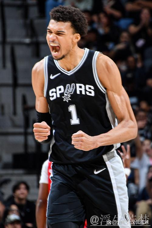 文班亚马归来助马刺力克雷霆