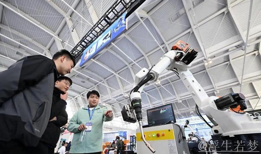 社融增量超15万亿元！金融“活水”激发经济活力