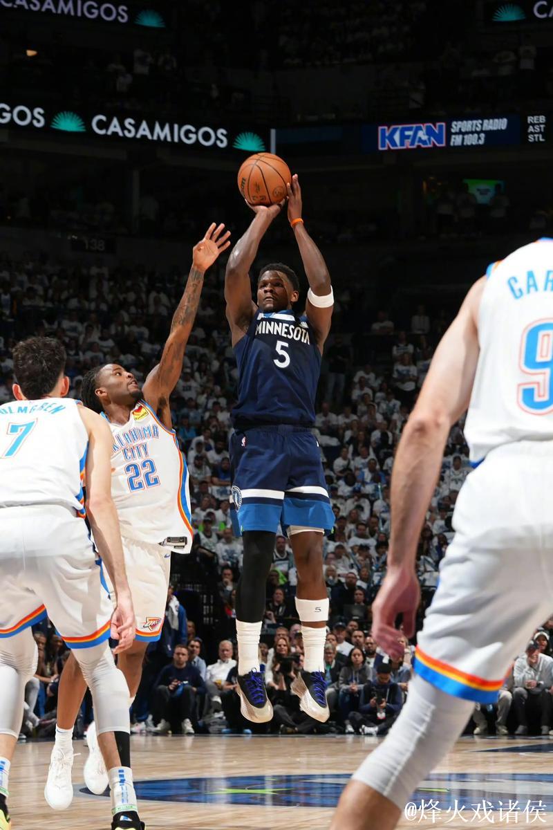 爱德华兹26分欧文空砍39分 森林狼力克独行侠 爱德华兹26分欧文空砍39分 森林狼力克独行侠